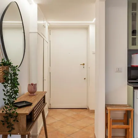 Guesthost - Lungotevere And Bright Apartamento