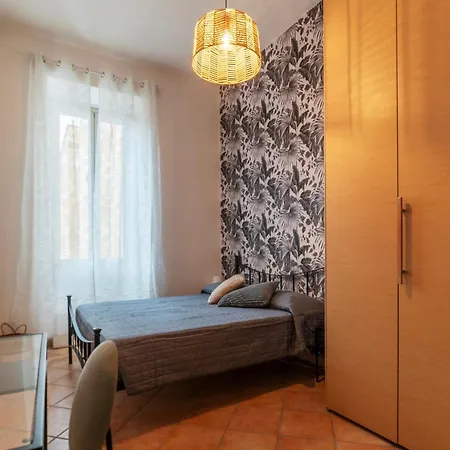 Guesthost - Lungotevere And Bright * Rom