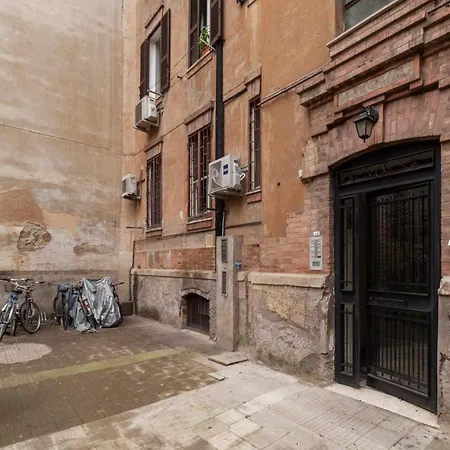 Guesthost - Lungotevere And Bright Lejlighed *